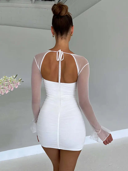 Elegantes rückenfreies sexy Minikleid