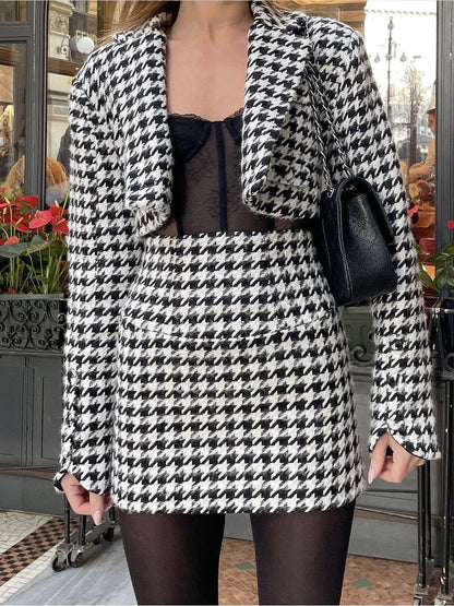 Hahnentritt-Blazer und Rock Set mit Designflair